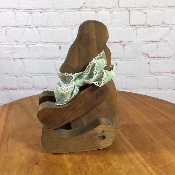 Vintage Other - Vintage 1980’s Wooden Bear with Floral Bow